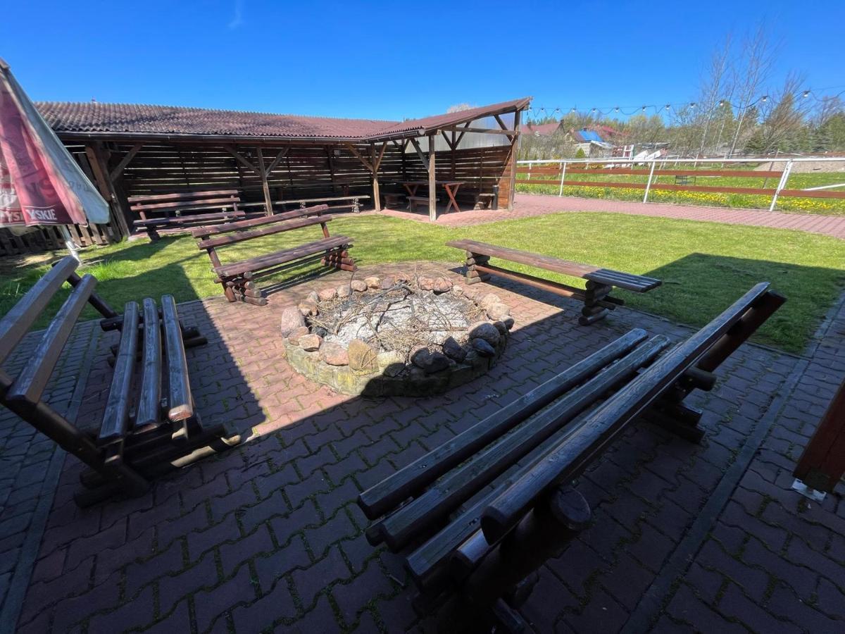 Stajnia Pod Debem Starachowice Exterior foto